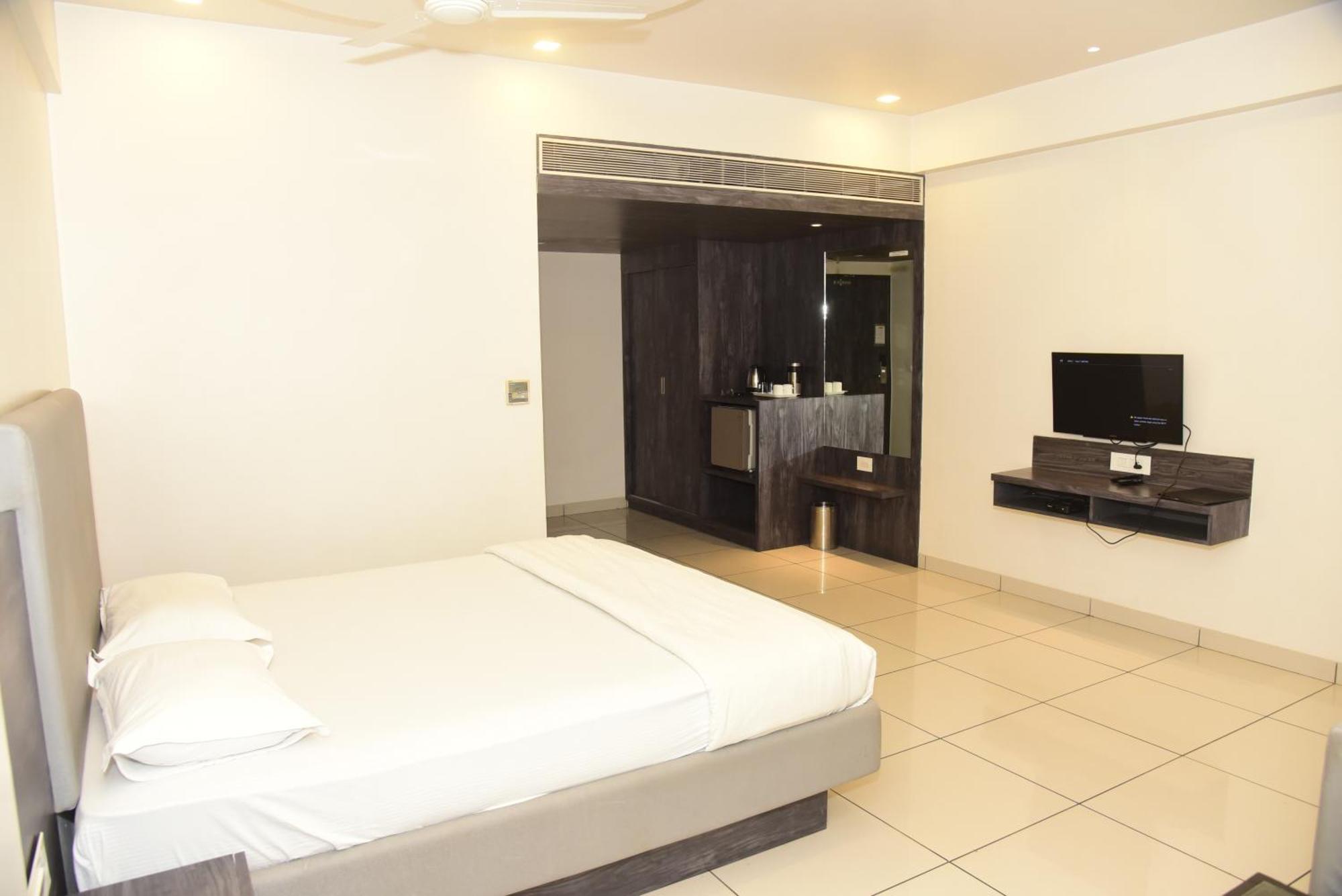 Srijan Inn Abu Road Luaran gambar